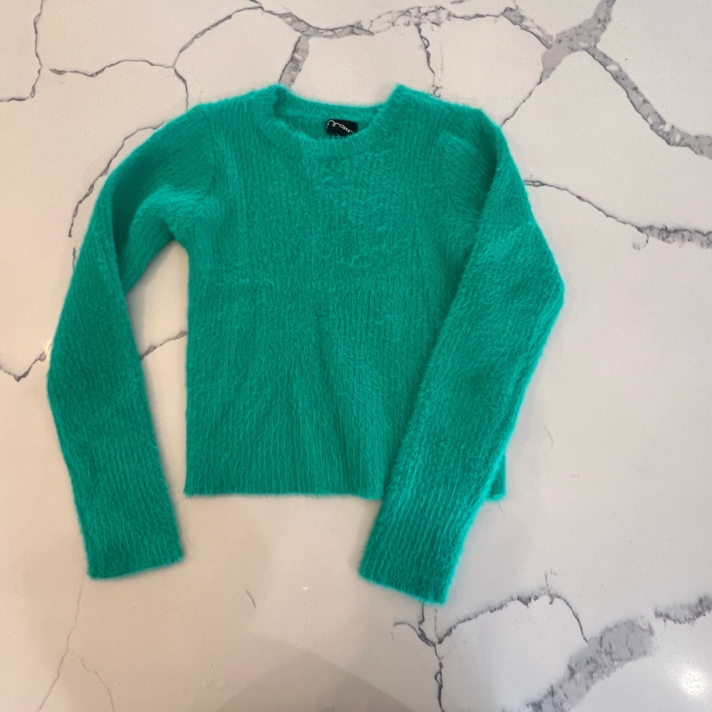 green sweater. - Picture 3 of 3